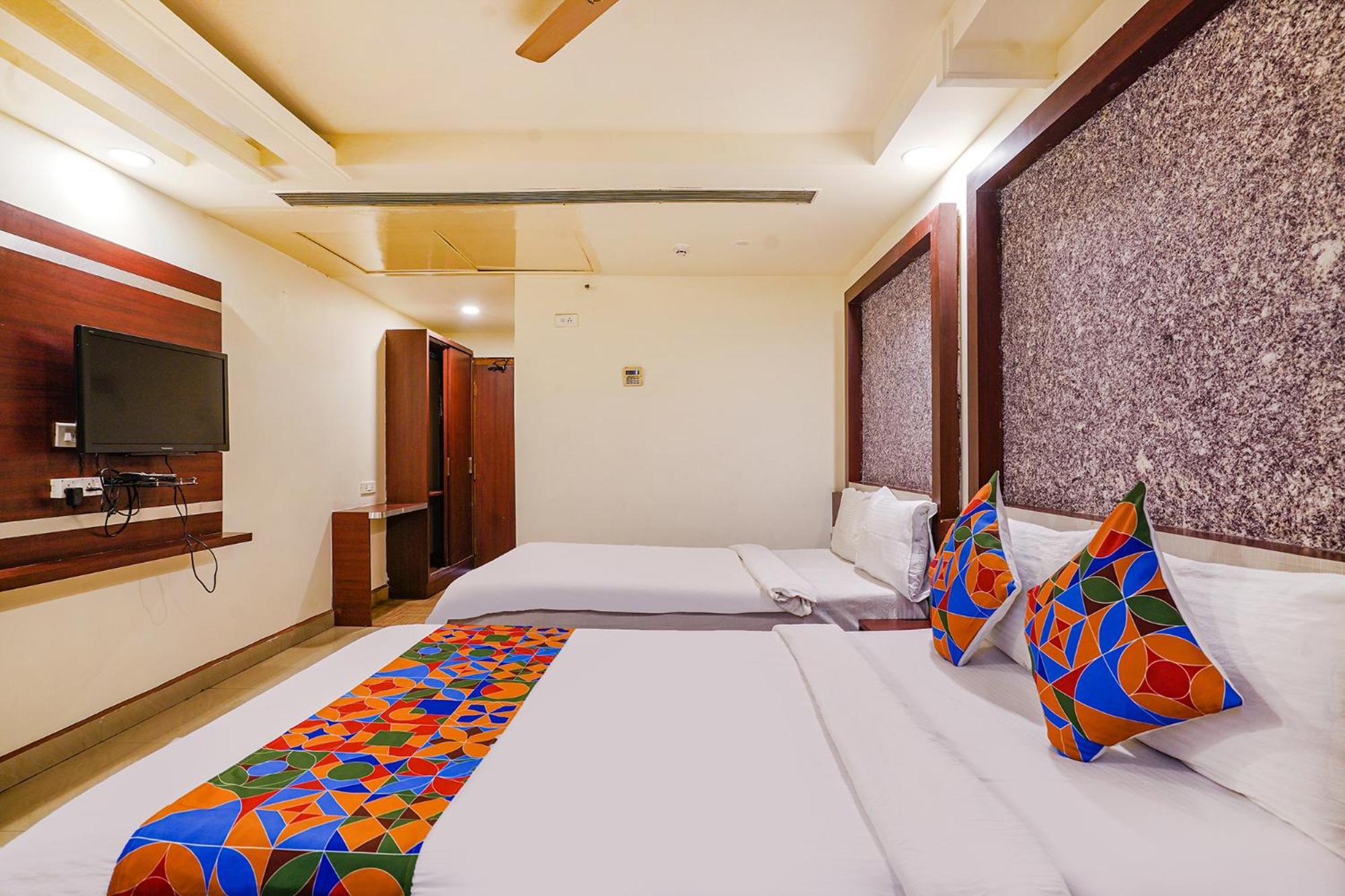 Fabhotel Golden Way 비자야와다 외부 사진