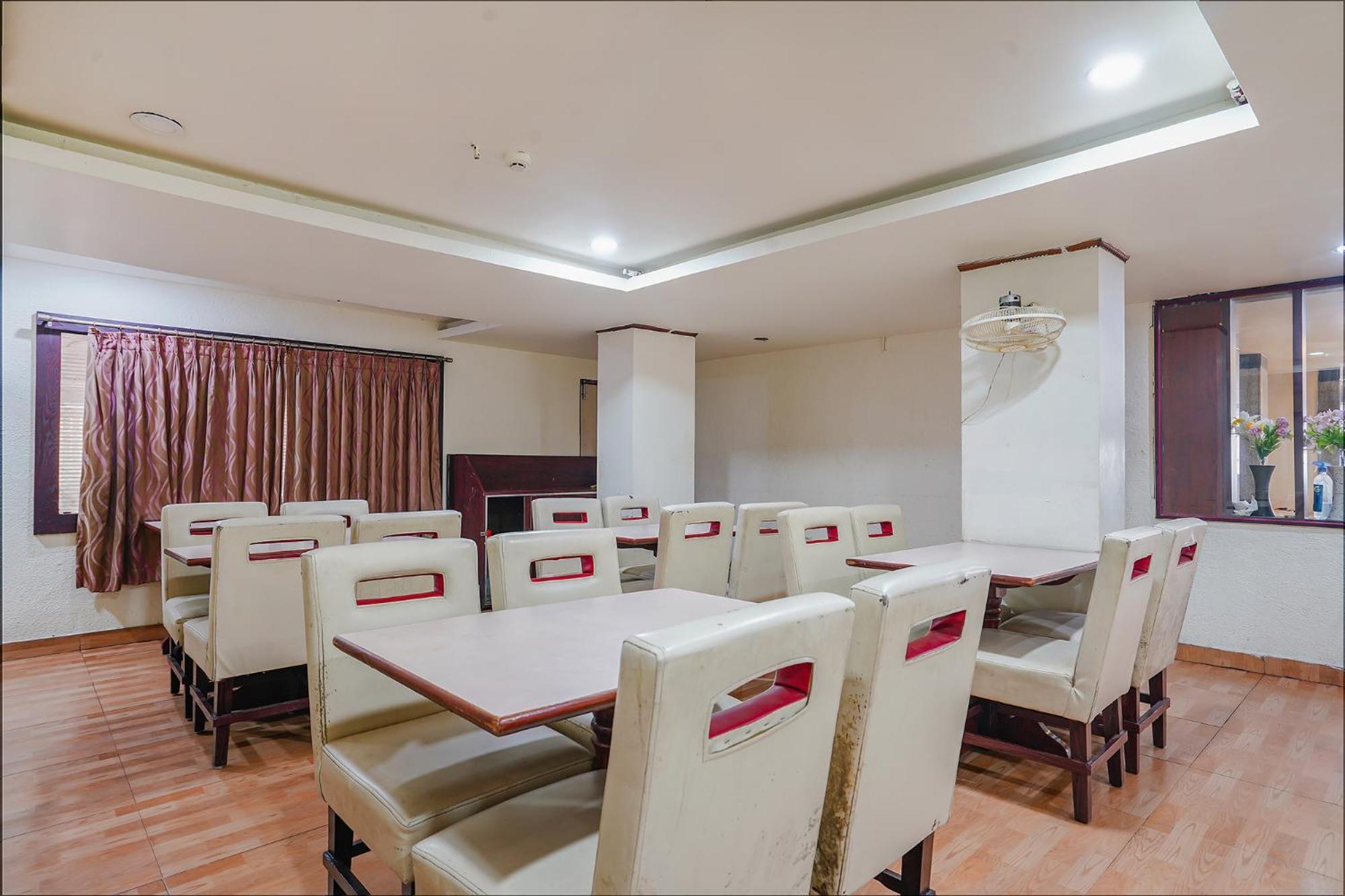 Fabhotel Golden Way 비자야와다 외부 사진