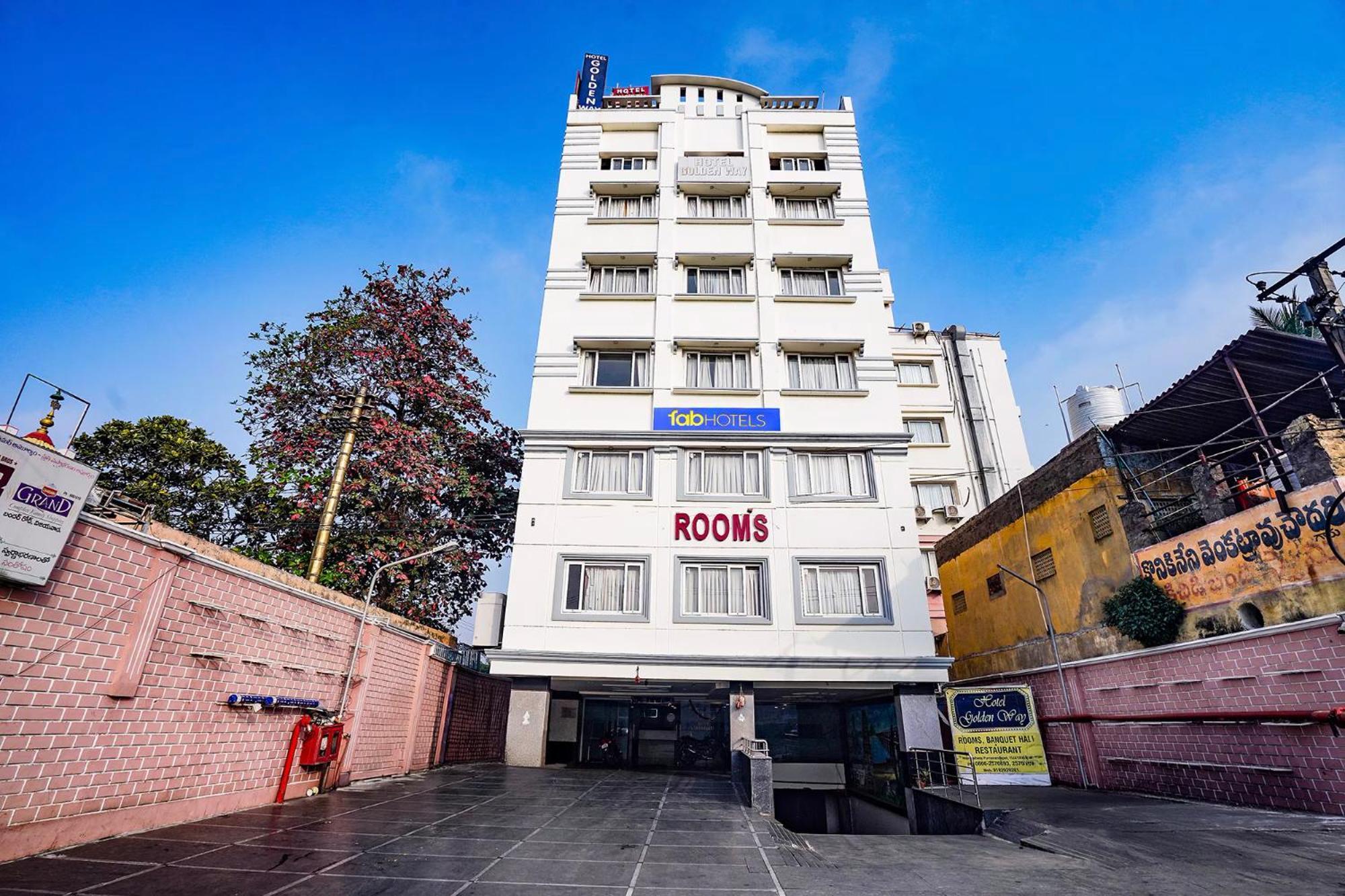 Fabhotel Golden Way 비자야와다 외부 사진